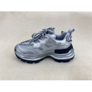 China Fashion Comfort Sneakers With Mesh Upper Authentic Leather And Lacing Silver on sale