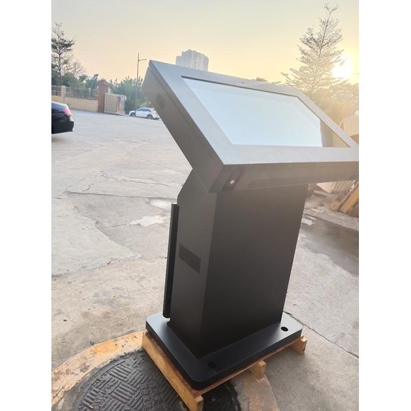 32 Inch Lcd Outdoor Digital Advertising Display Screens Android/Windows Lcd Digital Signage And Displays Kiosk