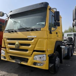 Used Howo Sinotruk 371 6x4 T7 Tractor Truck With Front Axle 7.5T 6 Cylinders