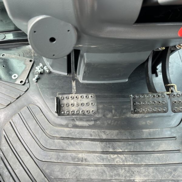 Powerful 200HP Agriculture Tractor For Your Farming Operations