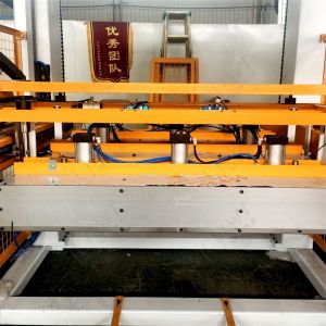 Automatic Packaging Food Empty Iron Lid Glass Bottles Palletizer Filled Tin Cans