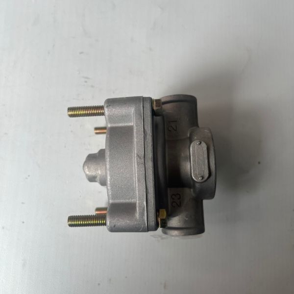 Genuine STR-3527100-W Relay Valve for King Long Ankai Buses