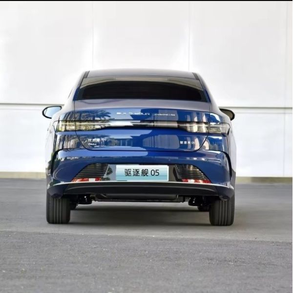 Byd Destiruer 05 Hybrid Car 1.5L E-CVT 1 Motor 55km 120km Hybrid Honor Version