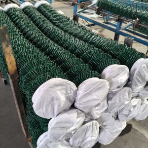 Varying Link Sizes Galvanized Chain Link Fencing Durable Dependable Perimeter