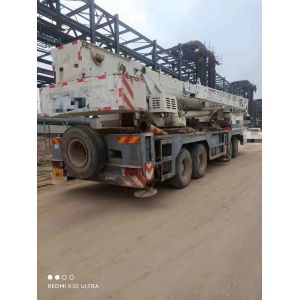 China 2012 Zoomlion 55ton Truck Crane with Five-Arm Crane Jib and ISO9001 Certification on sale