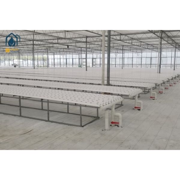 Quality Greenhouse Vegetables Lettuce Grow Hydroponic System NFT Vertical Hydroponic Pipeline wholesale