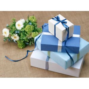Cuboid Custom Gift Paper Boxes Gravure Printing With Silk Ribbon