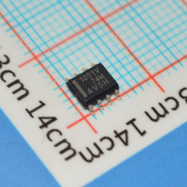 TCAN1051VDQ1 5V CAN FD Transceiver 5Mbps Flexible Data Rate ±58V Fault