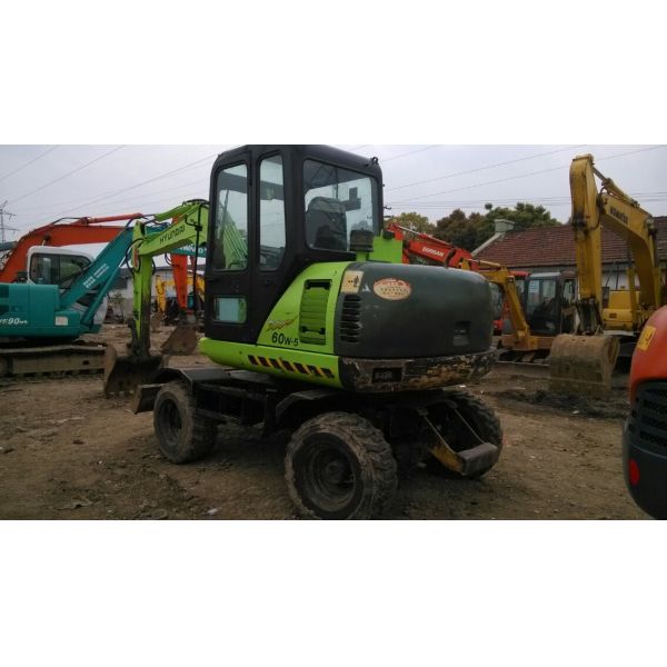 Quality Used hyundai r60w-5 excavator for sale wholesale
