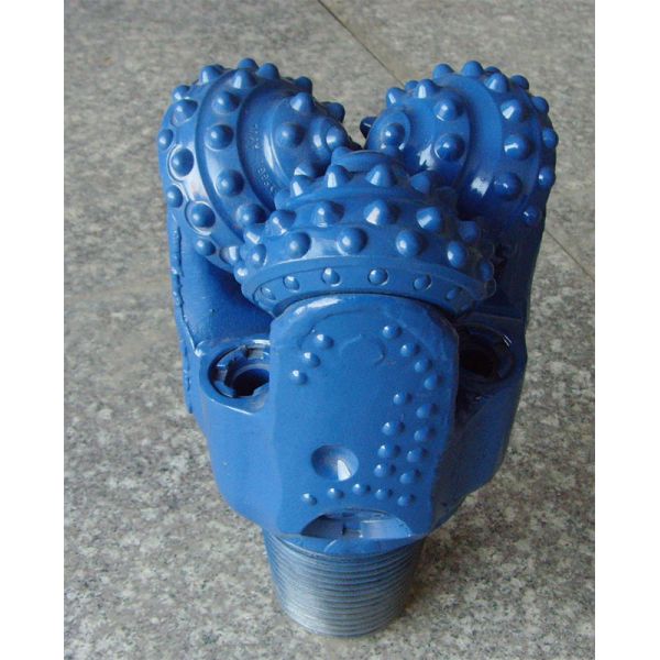 12 1-4 IADC 537 API tricone drill bit used or mining bit or roller cone rock