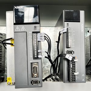 Six Axis Kitchen Aluminum Foil Roll Cutting Rewinding Machine with Stable