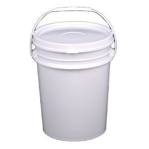 China Reusable Unbreakable 5kg White Round Plastic Fish Bucket with Lid and Handle on sale