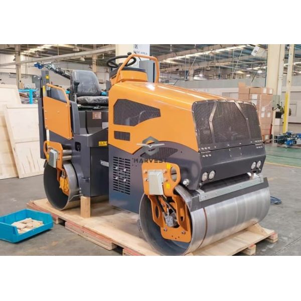Quality 3 Ton Road Construction Roller ST3000 with Kubota Engine 26.1kw in Kenya wholesale