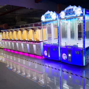 PlayFun Ice King Remote Cheap Coin-operated Mini Doll Vending Machine Toy Crane