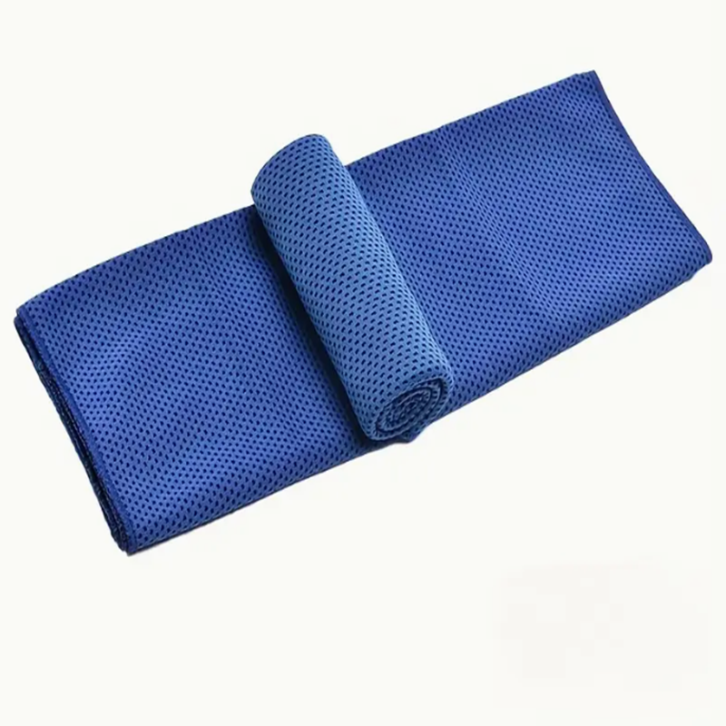 Minimalist Gym Towel with Cooling Fabric Customizable Logo and Reinforced Edges