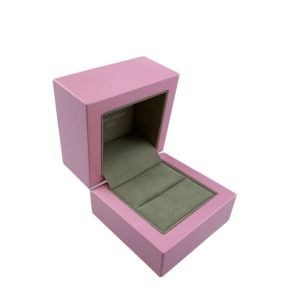 Luxury Wooden Proposal Ring Box E0 Grade With Environmentally Friendly Materials
