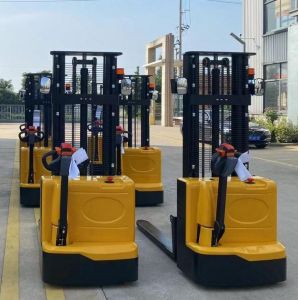 Electric Walkie Stacker 1500kg Load Capacity 3M Lift Height