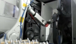Durable Robot Polishing Solution High Precision CNC Polishing Robot ISO9001
