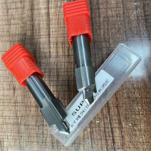 China 2/4 Flute Custom End Mills Customized Cutting Edge Type Carbide End Milling Cutters on sale