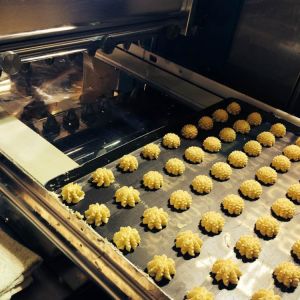 Mini 400MM Tray Type PLC Cookie Making Machine High Productivity