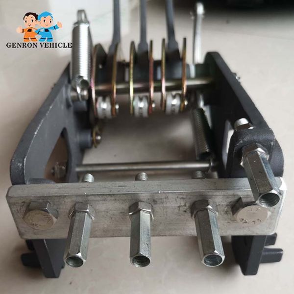 China Manufacture of Trailer Parts Fuel Tanker Equipment Mechanical Operator Man-handle Controller