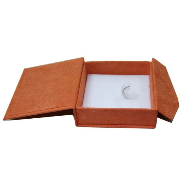 Quality Paper Folding Keepsake Gift Box Of Barcelet With Magnet Closure Ornament wholesale