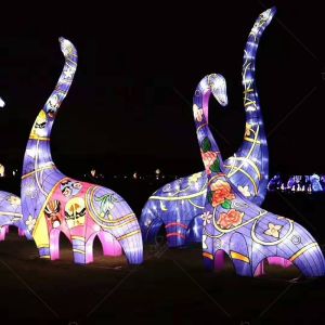 China Silk Lantern Arts Customized Color / Size New Year Decoration Flower