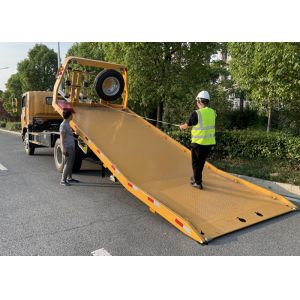 Sinotruk HOWO 4x2 LHD 3 Tons Flatbed Towing Truck