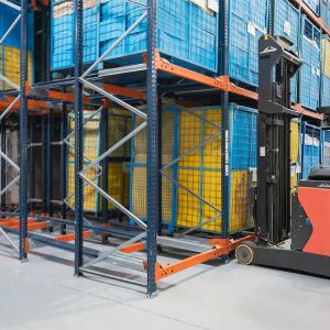 Adjustable Q235B Push Back Racks for LIFO Warehouse Storage Up to 1200kg/Pallet