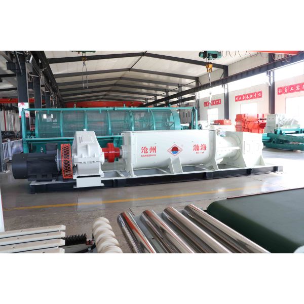 Quality High Capacity Single axle Stirring Brick Extruder Machine wholesale