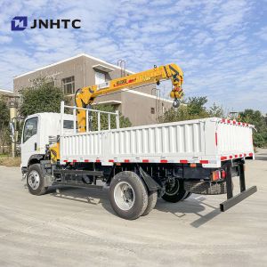 China 6 Ton Crane Truck 4x2 6wheels Truck With Straight Arm Crane HOWO Light Duty 3-8 Ton Cargo Truck on sale