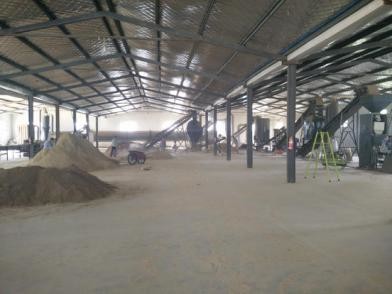 vertical ring die biomass wood pellet mill production line LSKJ550 1500kg per hour