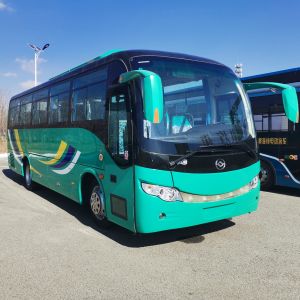 Electronic Control Huanghai 8.2m Staff Shuttle 44 Seater Bus 200km Range