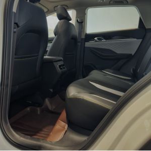 Geely Coolray Binyue 2023 Suv with Macpherson Front Suspension and 360° Rear