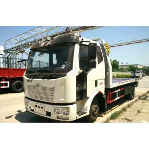 Wrecker Tow Truck Bed FAW J6L Model Single Axle 6 Wheels 160hp Loading 3.5 Tons