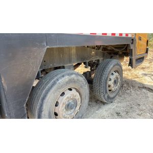 SA NY Mobile Crane 50 Tons 4 Shaft Five-Arm Crane Jib Red And Yellow Color