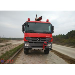 Benz Chassis 6x6 drive Airport Rapid Intervention Vehicle with Six Seats