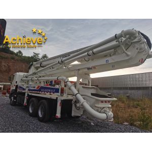 Refurbished Used ZOOMLION Concrete Pump Truck 140 cubic per hour