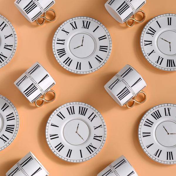 Ceramic Set of 6 pieces Clock Number Design Gold Handle Modern Luxury Porcelain