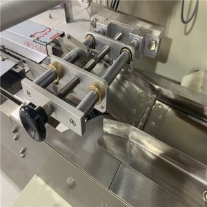 pouch packaging machine for mask mask individual packaging machine rotary type