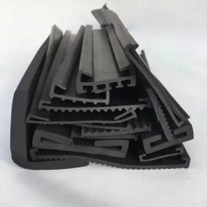 Customizable EPDM Solid Rubber Strips with ISO9001 2015 Certificate and 65±5