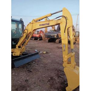 Komatsu PC35 Mini Excavator with 0-2000 Working Hours and 3500 KG Machine Weight