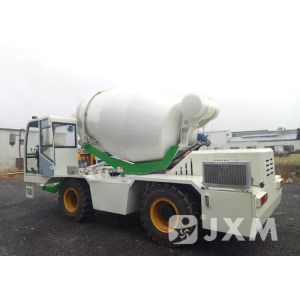 2000mm Wheelbase 2.5m3 Self Loading Concrete Mixer