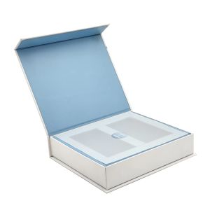 Recyclable Luxury Magnetic Box Lid Closure Black Gift Box Cardboard Gift Box