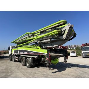 Used 44000kgs Zoomlion 56m Concrete Pump Truck for Engineering Construction