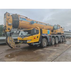 2019 XCMG Second-Hand Crane XCA220 Main Arm 73m Jib 44m 74t Counterweight 8548h