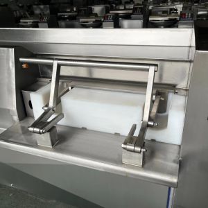 Process Frozen and Chilled Automatic 3D Meat Cutting Machine with Stable