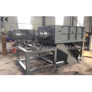 Tough Plastic Waste Shredding Machine , Plastic Frame Automobile Tire Shredding