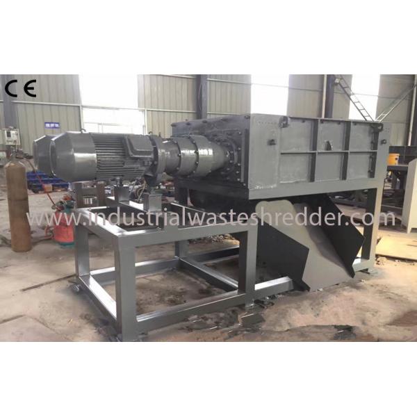Tough Plastic Waste Shredding Machine , Plastic Frame Automobile Tire Shredding