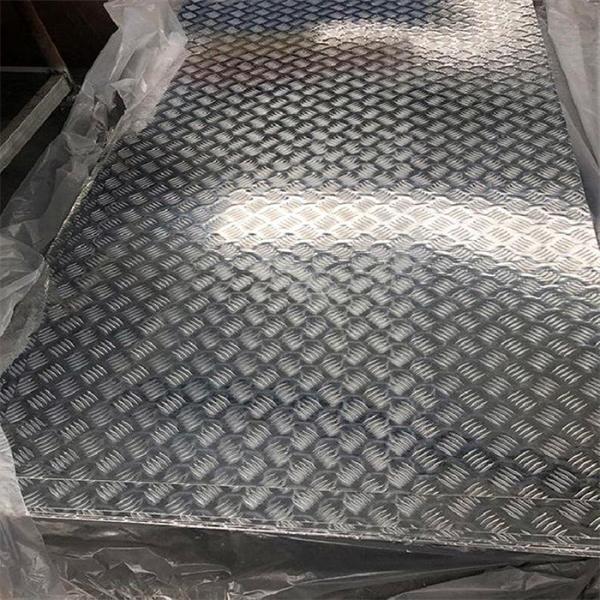 Quality Anti Slip Diamond S235jr A36 Carbon Steel Chequered Sheet 1000 - 2000mm wholesale